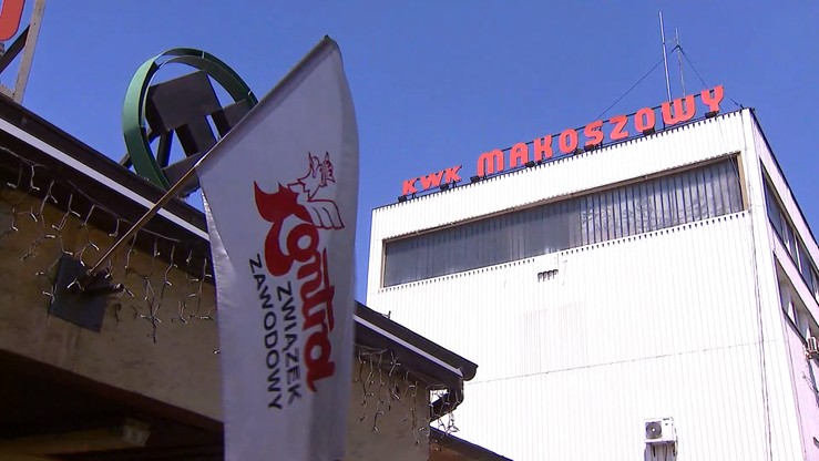 Górnicy zablokowali punkty informacyjne w kopalni Makoszowy. Dziś mają zdecydować o formie protestu