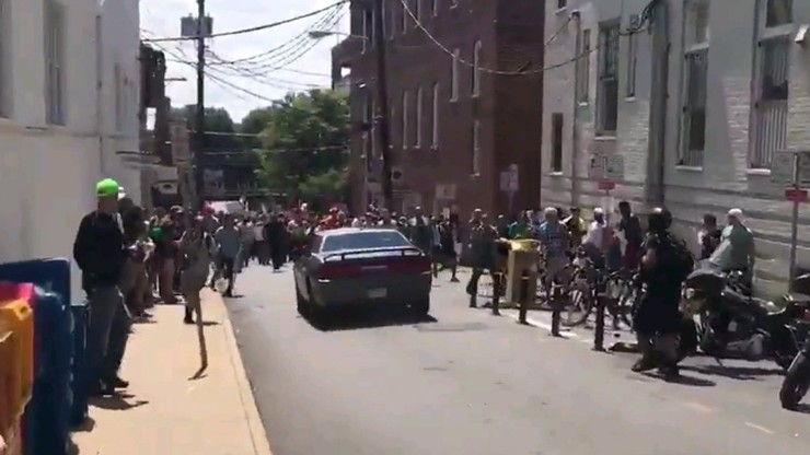 USA: samochód wjechał w tłum demonstrantów, jedna osoba nie żyje