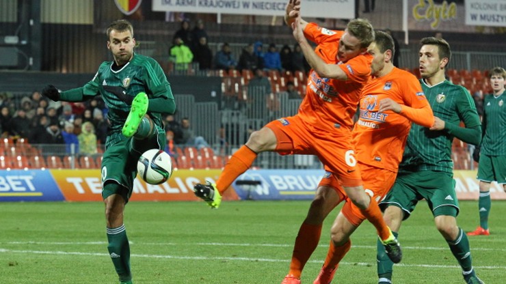 Ekstraklasa: Śląsk stracił bramkarza, a po chwili gola. Ruch pokonał Koronę