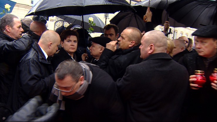Bezpieczeństwo premier. BOR w trakcie przepychanek przed Pałacem Prezydenckim