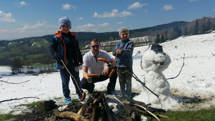Majówkowe grillowanie z bałwanem