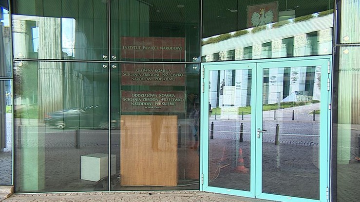 IPN: zobowiązanie do współpracy z SB nie przesądza o "kłamstwie lustracyjnym"