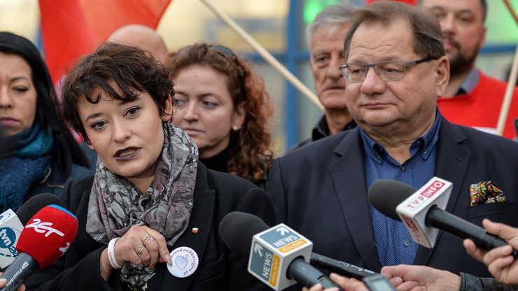 Przeciw "szaleńczym pomysłom zaostrzenia przepisów". Lewica zbiera podpisy pod referendum ws. aborcji
