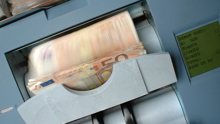 Chcieli okraść bank. W środku czekali karabinierzy
