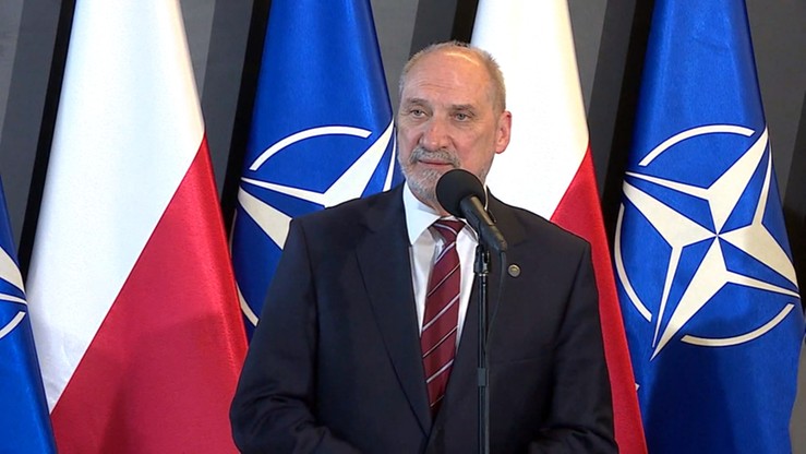 Szef MON: rozbudowa wojska z naciskiem na wojska operacyjne