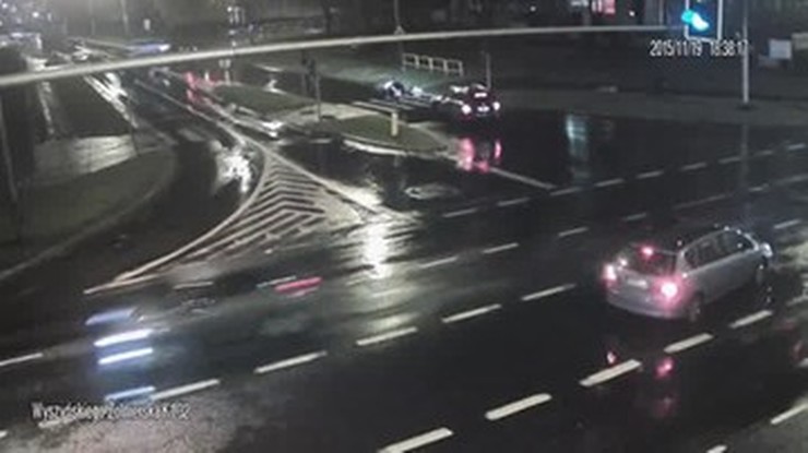 Olsztyn: potrącił kobietę na pasach i uciekł. Szuka go policja