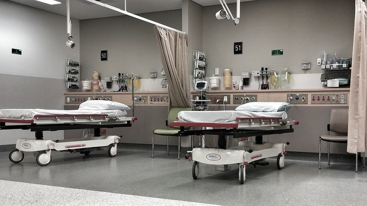 Handlowali narkotykami, przepisywali zabiegi, których nie wykonywano. Ponad 400 osób oskarżonych o oszustwa w służbie zdrowia