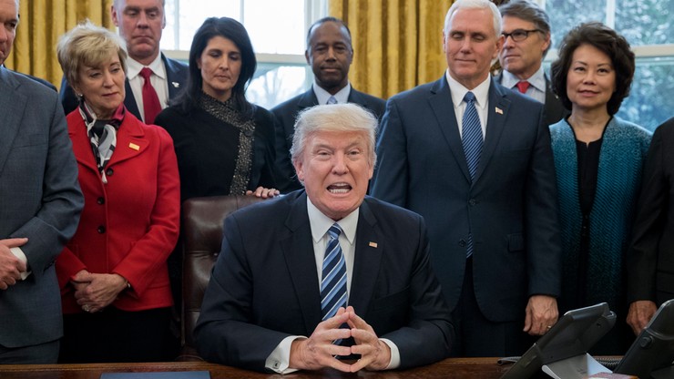 Trump zlecił sprawdzić "gdzie marnowane są pieniądze"
