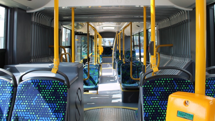 Zderzenie autobusu z ciężarówką w Bydgoszczy. Pięć osób trafiło do szpitala