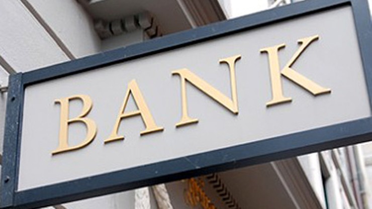 Widmo kar nad trzema bankami. UOKiK sprawdza stosowanie przez nie niedozwolonych klauzul