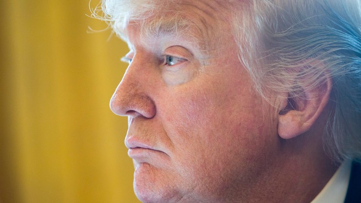 Trump krytykuje sieć sklepów za odmowę sprzedaży ubrań jego córki