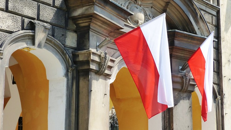 Sondaż: większość Polaków uważa, że sprawy w kraju idą w złym kierunku