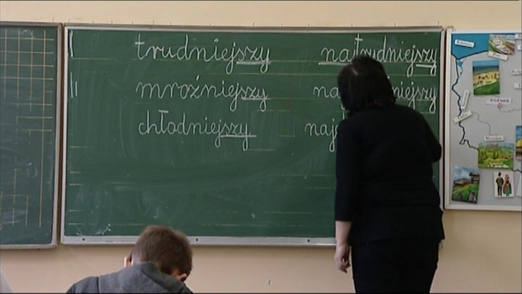 Brak obowiązku szkolnego dla 6-latków, sprawdzianu i godzin karcianych. Zmiany w nowym roku