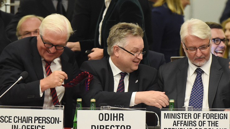 Konferencja o prawach człowieka w Warszawie. Otworzył ją Waszczykowski. Steinmeier gościem