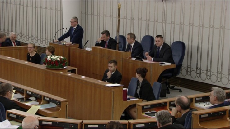 "Zabijaka, palił i gwałcił". Spór w Senacie o... Mieszka I