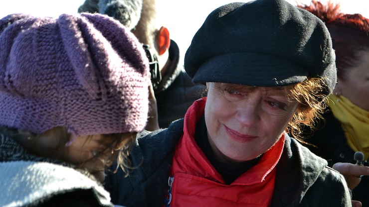 Susan Sarandon spotkała się się z uchodźcami na Lesbos