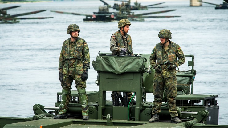 Szef MON: ćwiczenia Anakonda-16 potwierdzają, że jesteśmy wreszcie bezpieczni