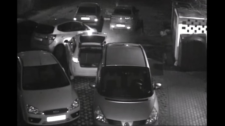 Szał kierowcy. Wyjeżdżał z parkingu i się wściekł. Zniszczył 17 samochodów