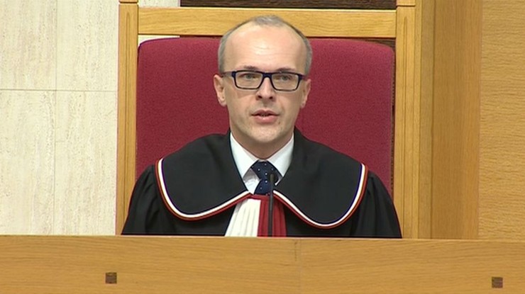 TK: dwóch sędziów wybrano niekonstytucyjnie, trzech - konstytucyjnie