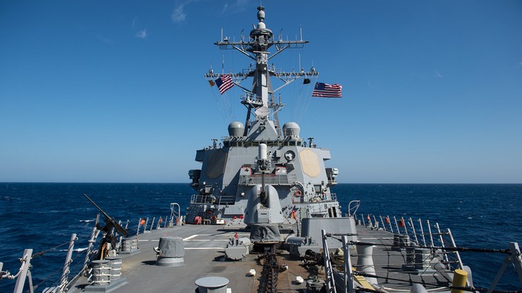 Amerykański niszczyciel USS Donald Cook wpłynął do Gdyni