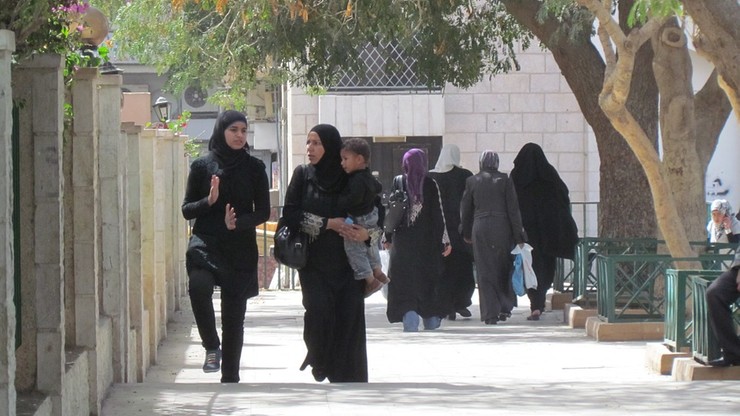 W Jordanii zniesiono kontrowersyjny przepis o "poślubieniu gwałciciela"