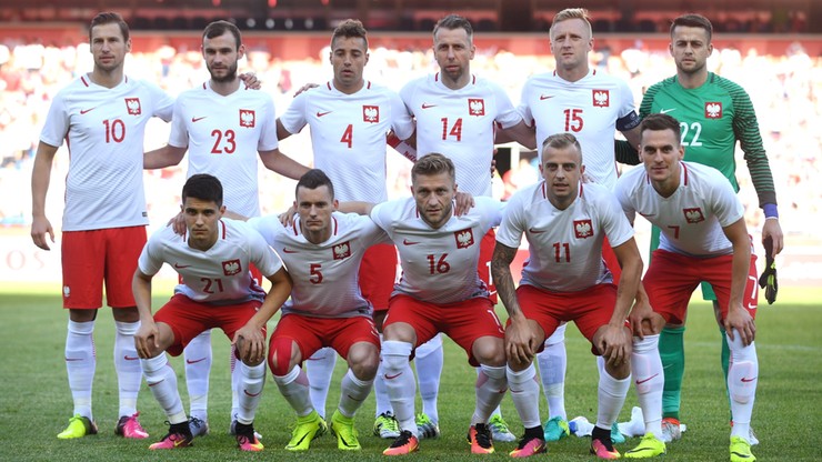 Polacy na Euro: 2 razy na biało-czerwono, raz - na czerwono