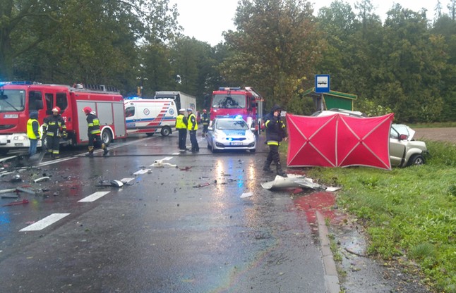 Wypadek w Niewierzu. Dwie ofiary