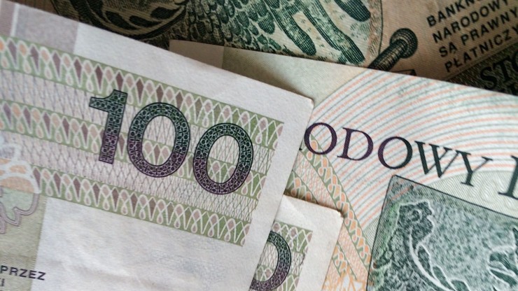 Złoty osłabł wobec dolara, euro i franka