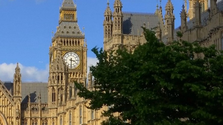 KE: polityczne negocjacje ws. Brexitu po wyborach w Wielkiej Brytanii
