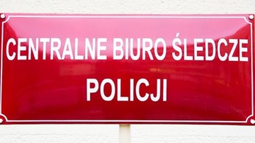 27-06-2017 18:46 13 osób z zarzutami oszukania Skarbu Państwa na 14 mln zł