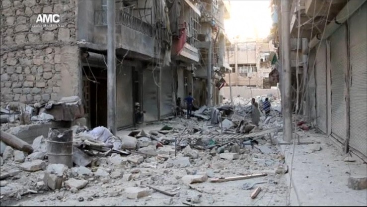 Siły rosyjskie i syryjskie wstrzymują naloty na Aleppo