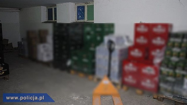 Zniknął na pięć dni. Pił i spał w magazynie z alkoholem