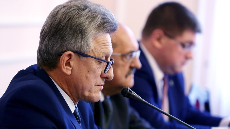 "Prezes TK i nawoływani przez niego prawnicy wywierają presję na parlament". Piotrowicz o apelu do prezydenta