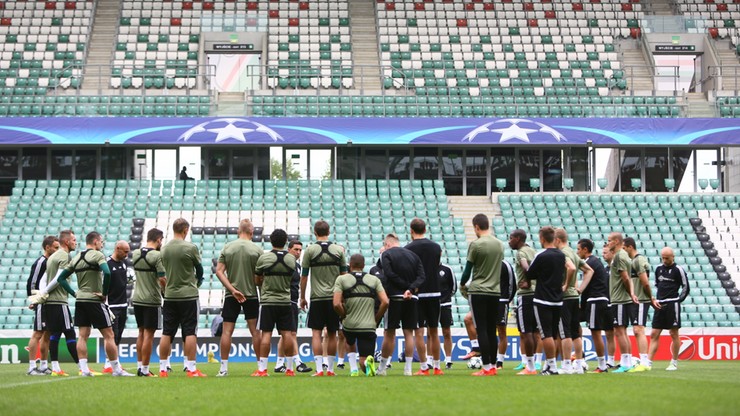 Legia o mecz od piłkarskiego raju i wielkich pieniędzy