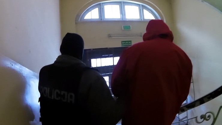 Zakaz opuszczania kraju. Dodatkowe zabezpieczenia ws. onkologa podejrzanego o molestowanie