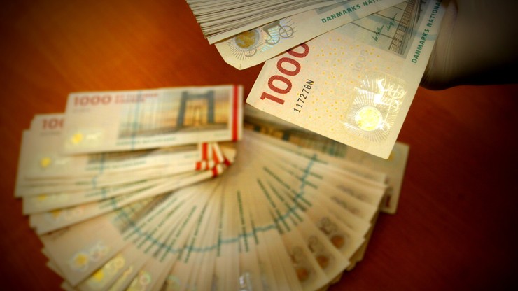 Gang hakerów rozbity. Ukradli z kont bankowych ponad 94 mln zł