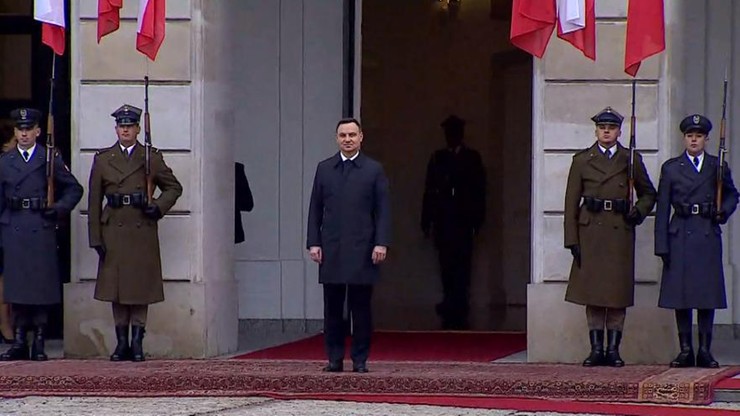 Andrzej Duda na czele rankingu zaufania