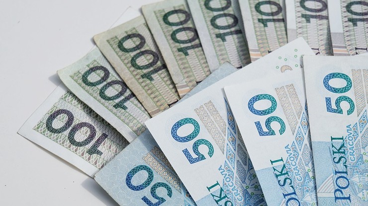 Poseł PiS: przedstawimy projekt, który podniesie zarobki Polaków