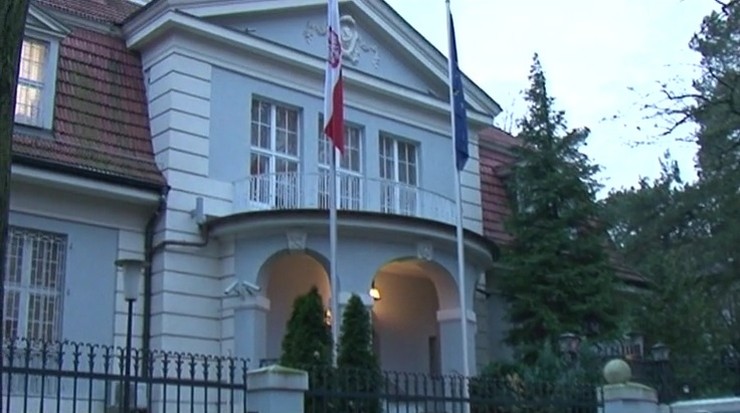 Chcieli podpalić ambasadę RP w Berlinie? Niemcy badają ewentualny polityczny motyw zdarzenia