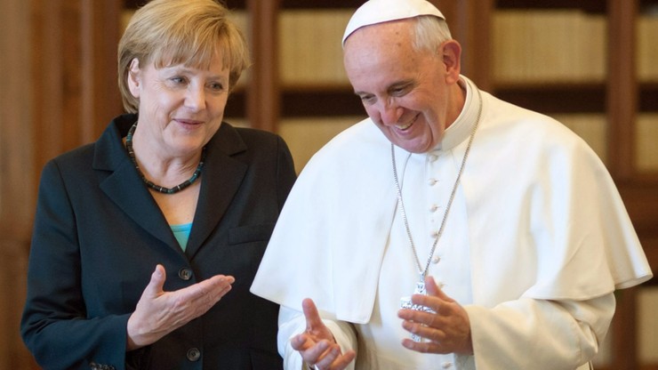 Đức Giáo Hoàng Francis và bà Angela Merkel
