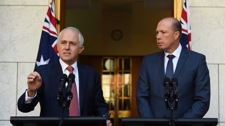 Dobra znajomość angielskiego, test z "australijskich wartości". Większe wymagania dot. obywatelstwa