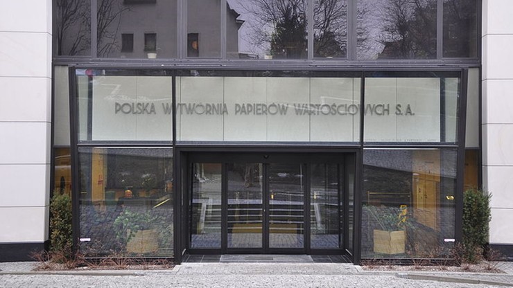 Były oficer Służby Bezpieczeństwa sprawdza pracowników Polskiej Wytwórni Papierów Wartościowych