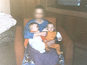 Stracone więzi – adoptowane bliźnięta