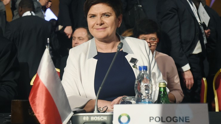 "Bez względu na wszystko najważniejsza jest Polska". Nocny wpis premier na Twitterze