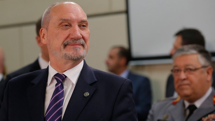 "Powód do zaniepokojenia". Szef MON o rosyjskich okrętach na Bałtyku