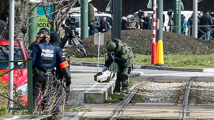Eksplozja i strzały w Brukseli. Policja postrzeliła jedną osobę