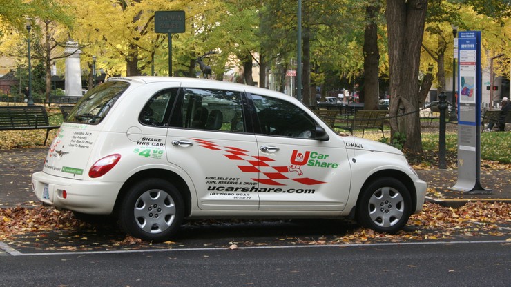 Samochód na minuty jak Veturilo. Carsharing wkroczył do Polski