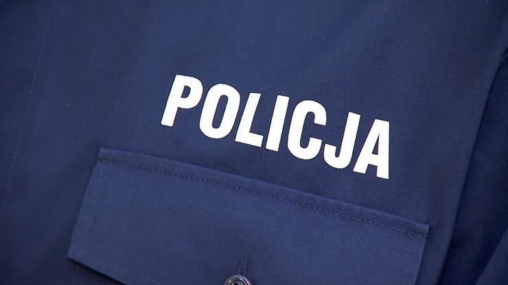 Pomylił samochody i wsiadł do radiowozu. Miał przy sobie amfetaminę