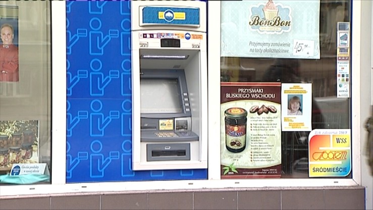 Bankomaty nie wydają pieniędzy, ale te znikają z konta. Awaria dużej sieci