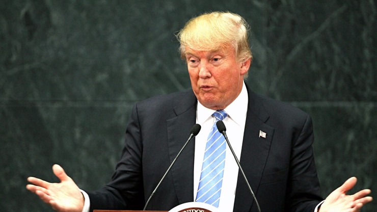 Trump dogonił Clinton w sondażach. Na dwa miesiące przed wyborami